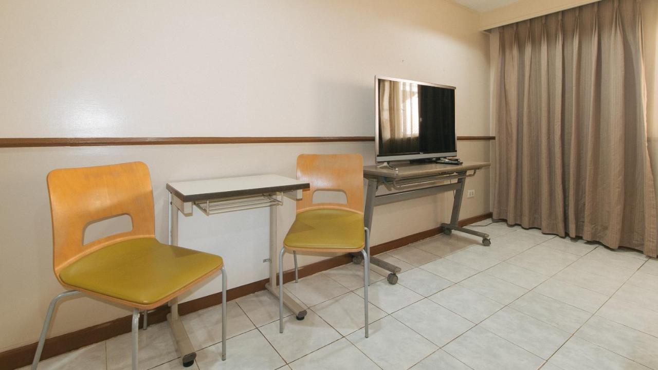 Garden Plaza Hotel Manille Extérieur photo