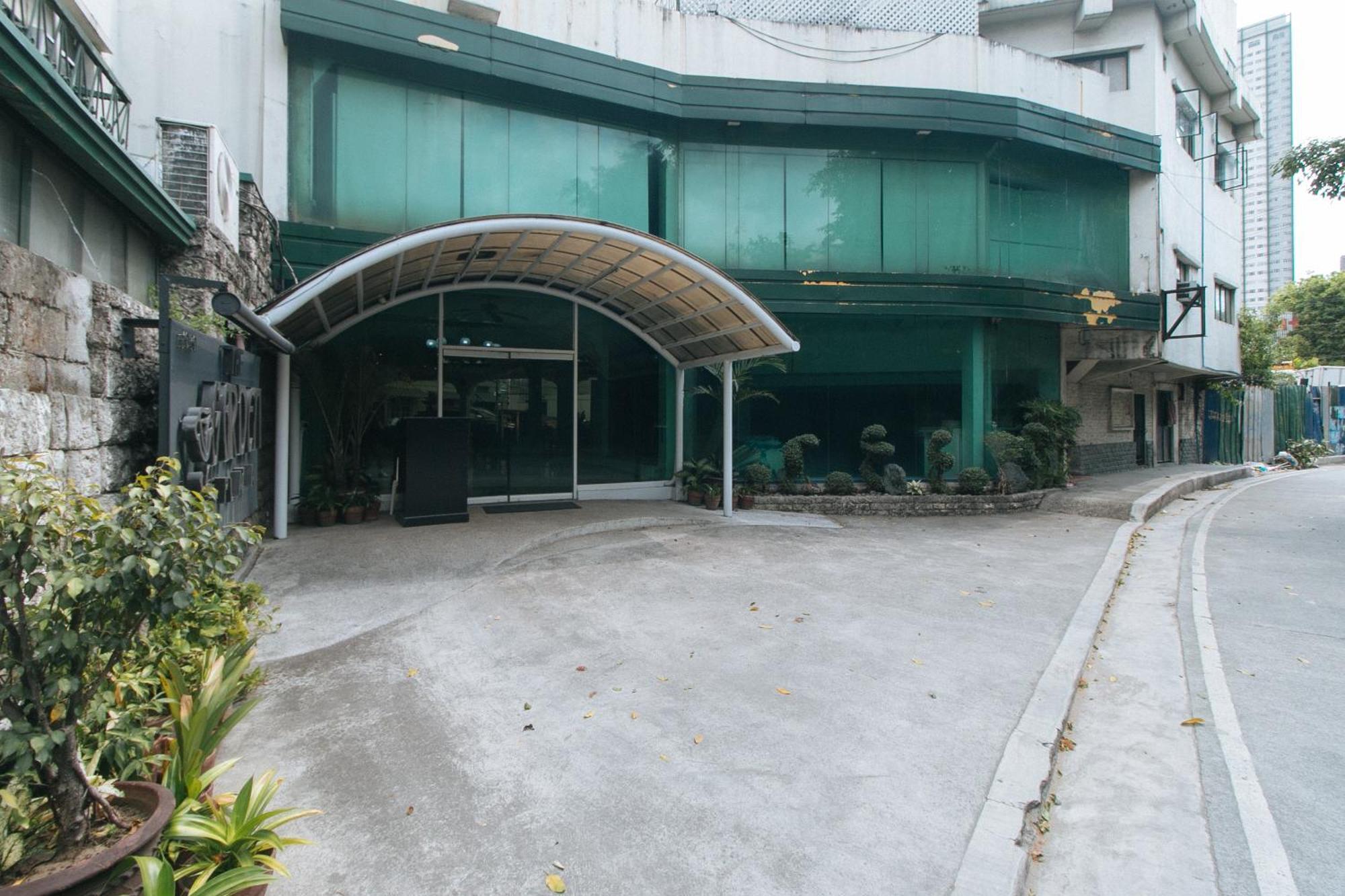 Garden Plaza Hotel Manille Extérieur photo